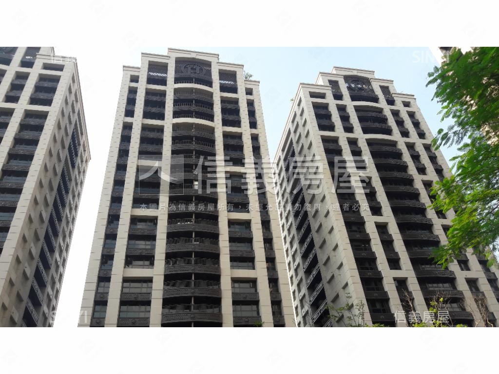 君泰稀有山景兩房車位房屋室內格局與周邊環境
