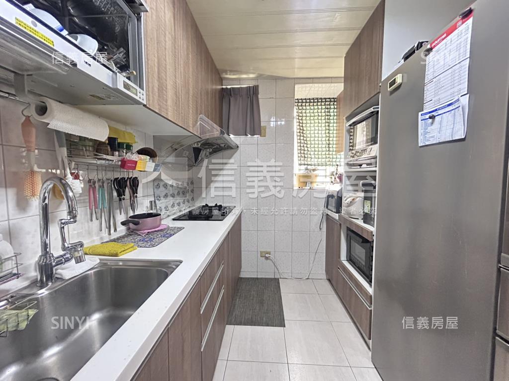 佳禾家郃大坪雙車美宅房屋室內格局與周邊環境