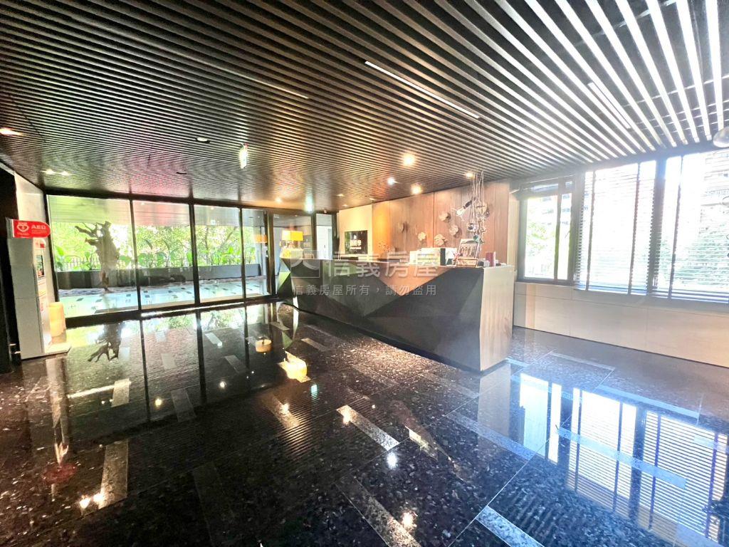 美裝優陞學兩房加車位房屋室內格局與周邊環境