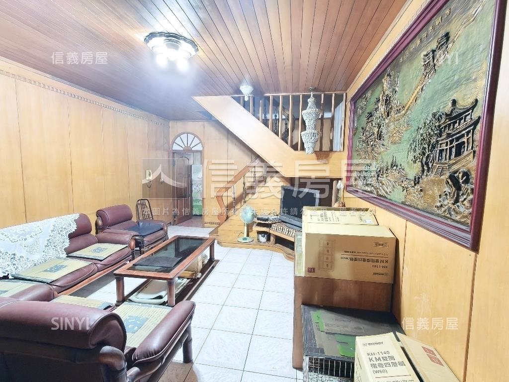 復橫一路正路４樓透天房屋室內格局與周邊環境