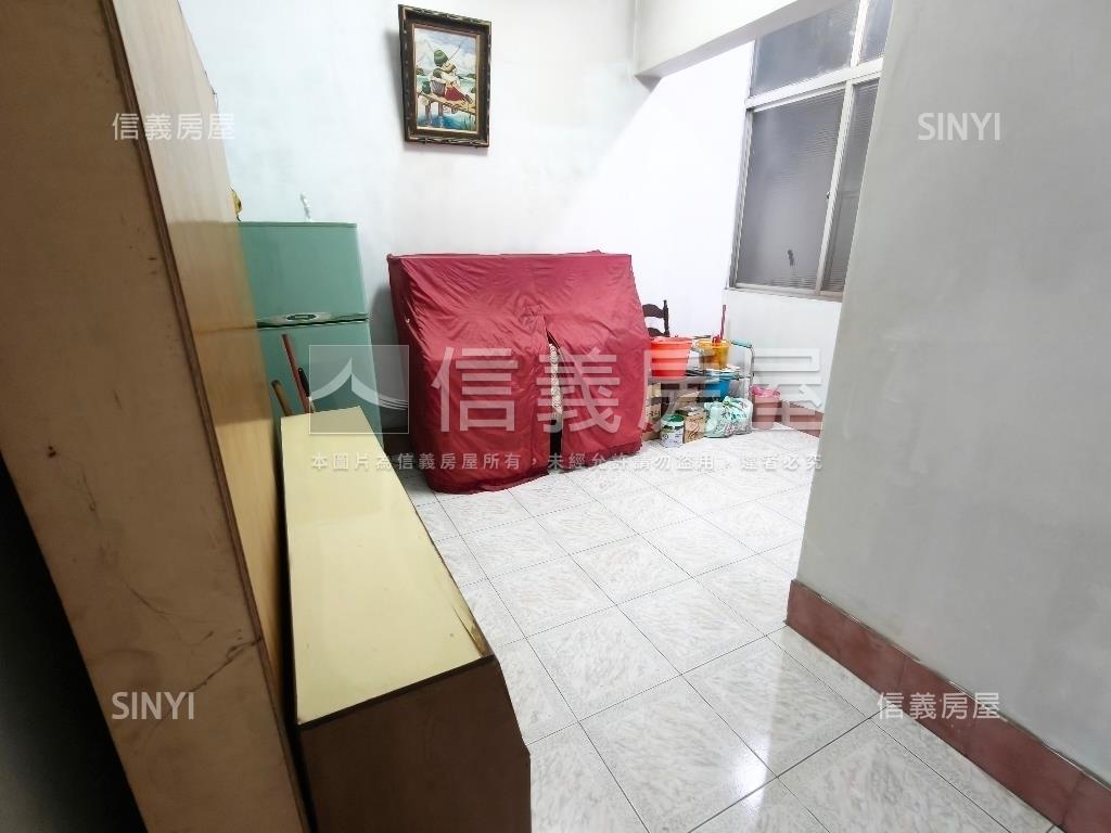 復橫一路正路４樓透天房屋室內格局與周邊環境