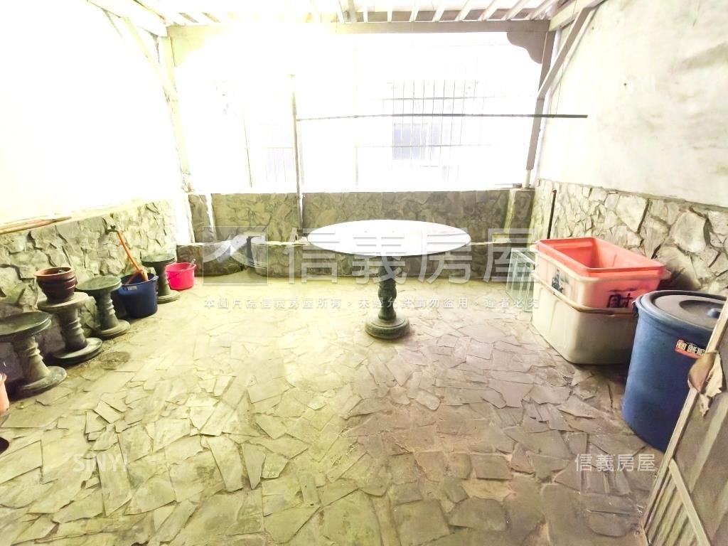 復橫一路正路４樓透天房屋室內格局與周邊環境