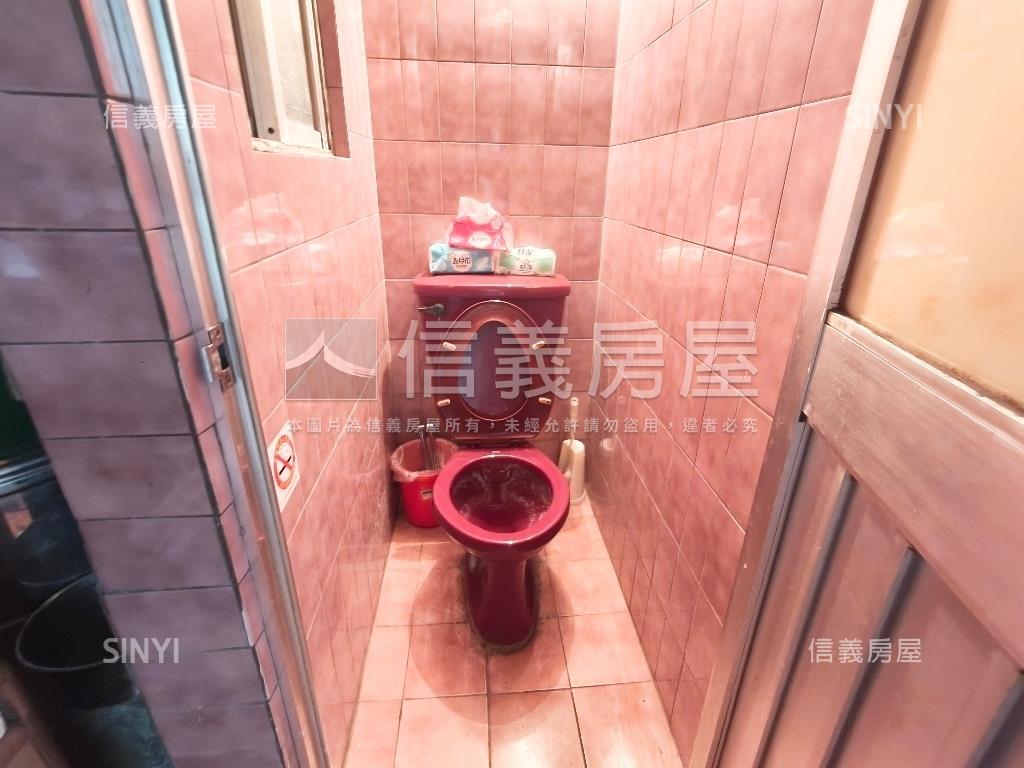 復橫一路正路４樓透天房屋室內格局與周邊環境