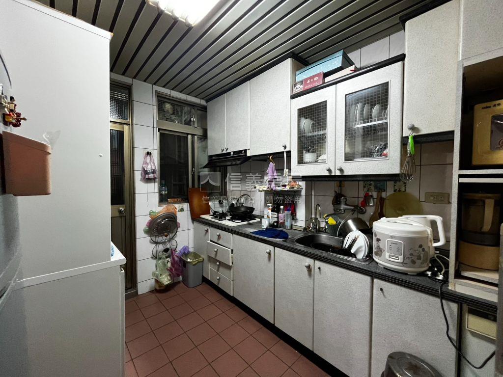 一層一戶復興路公寓房屋室內格局與周邊環境