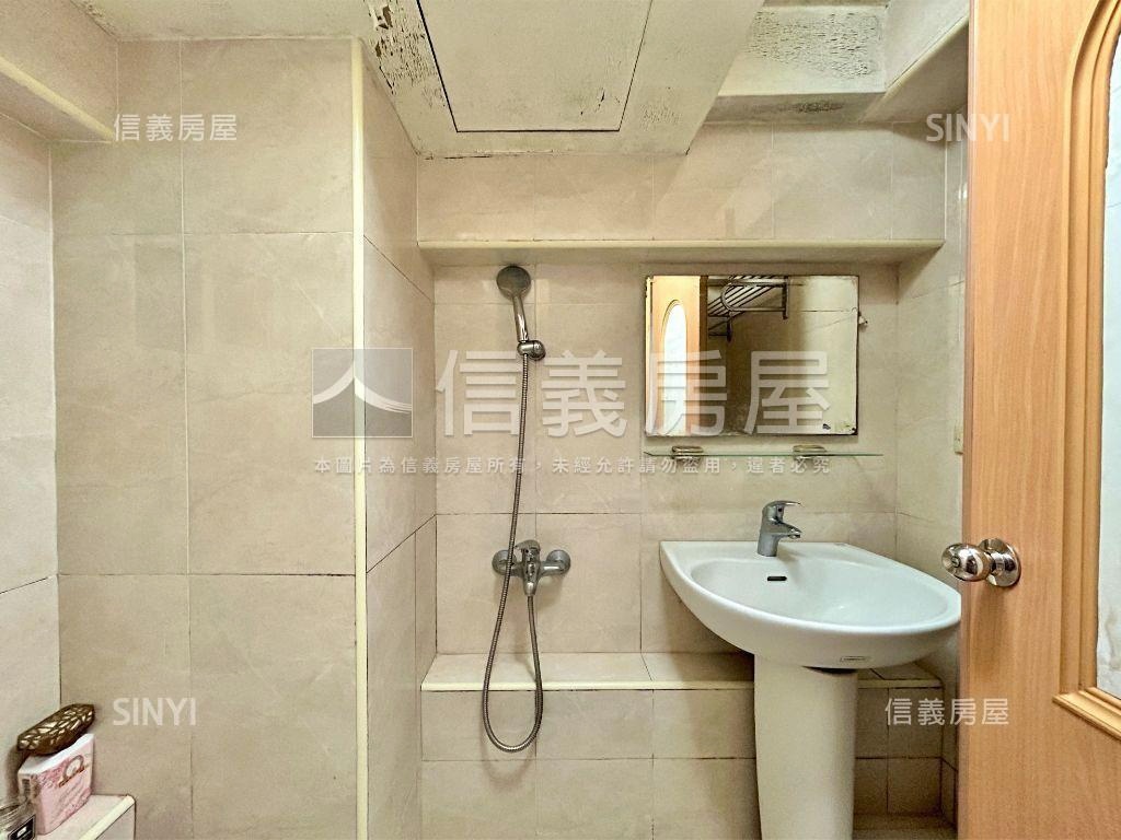中正綠蔭靜巷挑高一樓房屋室內格局與周邊環境