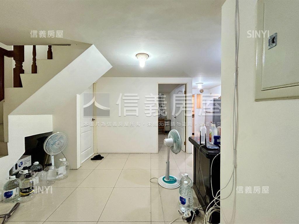 中正綠蔭靜巷挑高一樓房屋室內格局與周邊環境