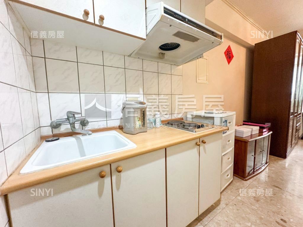 忠誠第一社區－歐風典雅房屋室內格局與周邊環境