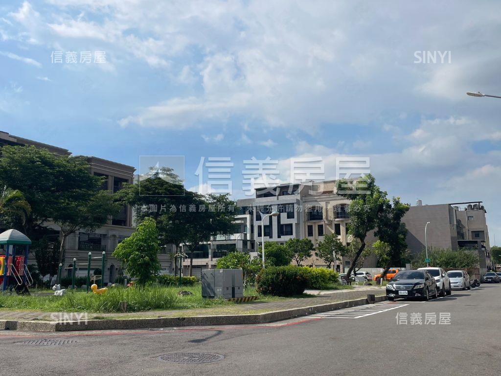 鳳頂好收租車庫透天房屋室內格局與周邊環境