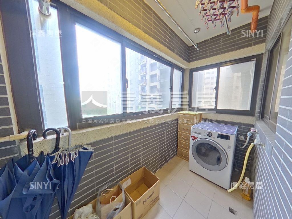 光彩晨曦絢麗朵三房車位房屋室內格局與周邊環境