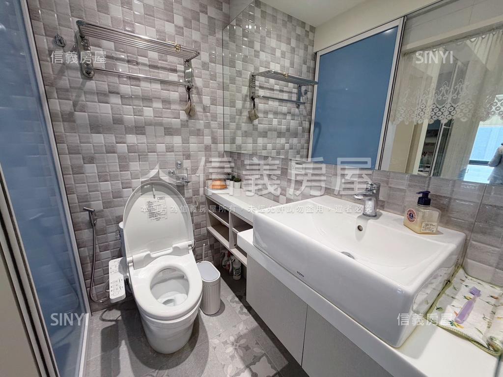 長堤精美裝潢兩房平面車房屋室內格局與周邊環境