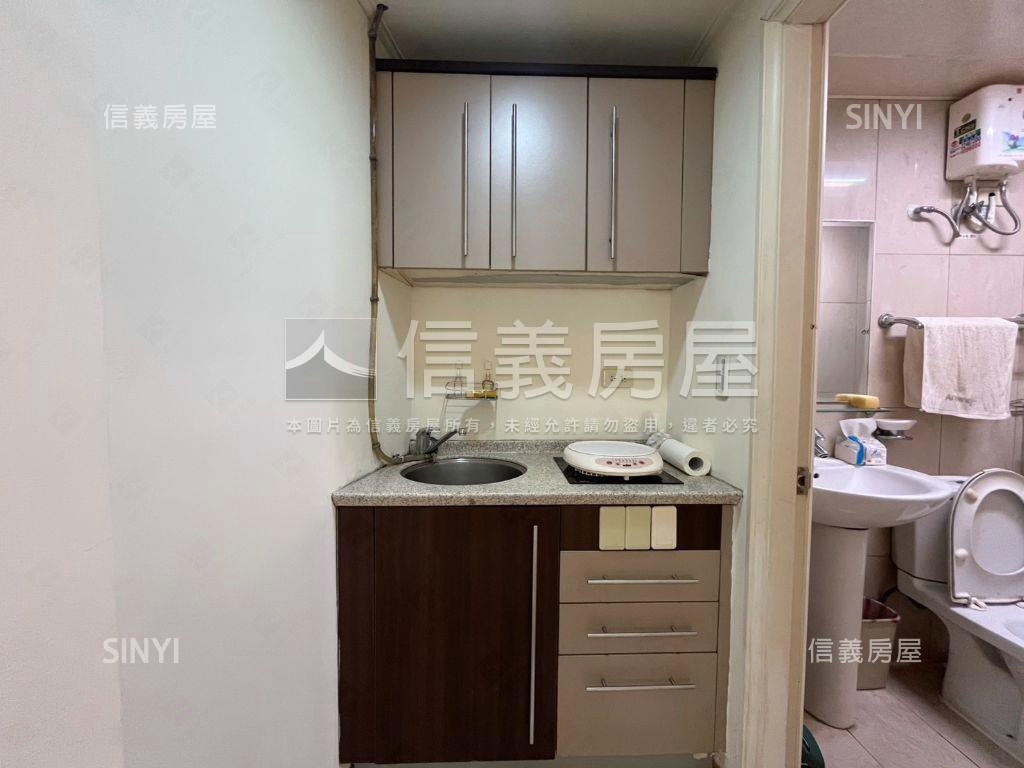 中正國中市立附小近捷運房屋室內格局與周邊環境