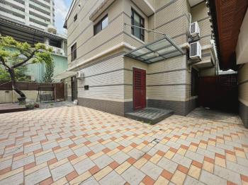 南屯大面寬大地坪庭院別墅