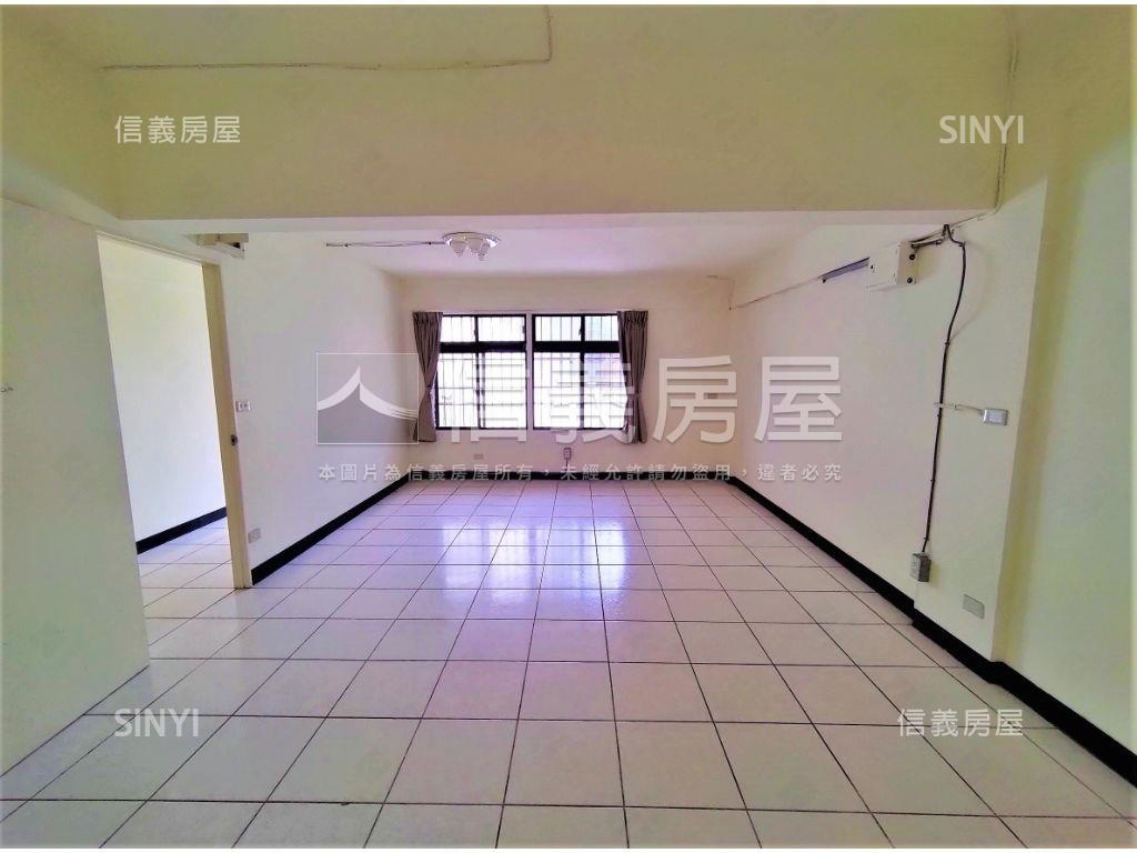 德行東路黃金透天房屋室內格局與周邊環境