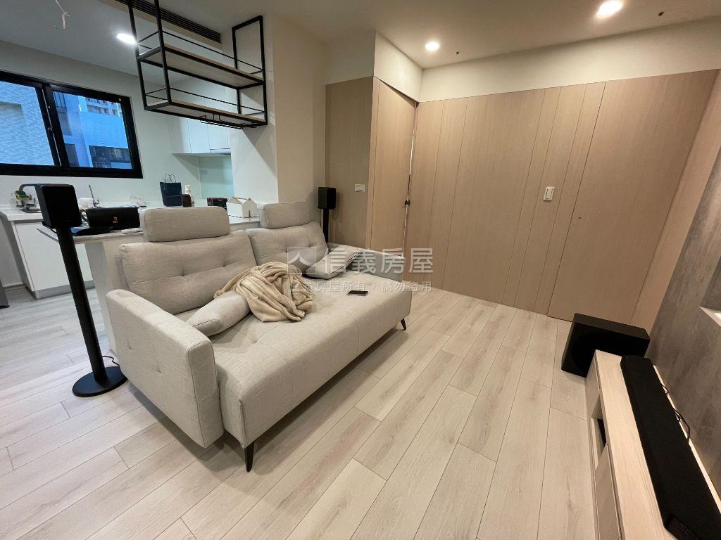 成功學區稀有典雅精裝兩房房屋室內格局與周邊環境