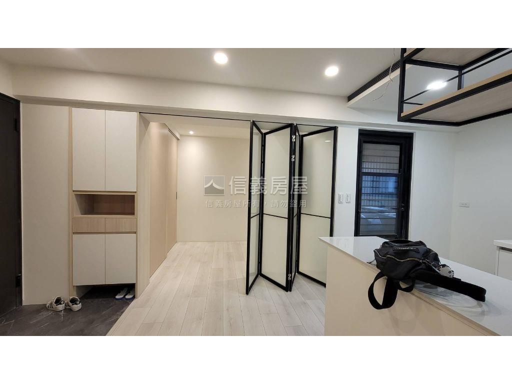 成功學區稀有典雅精裝兩房房屋室內格局與周邊環境