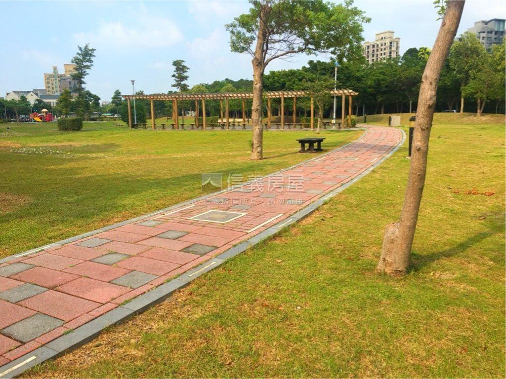 成功學區稀有典雅精裝兩房房屋室內格局與周邊環境