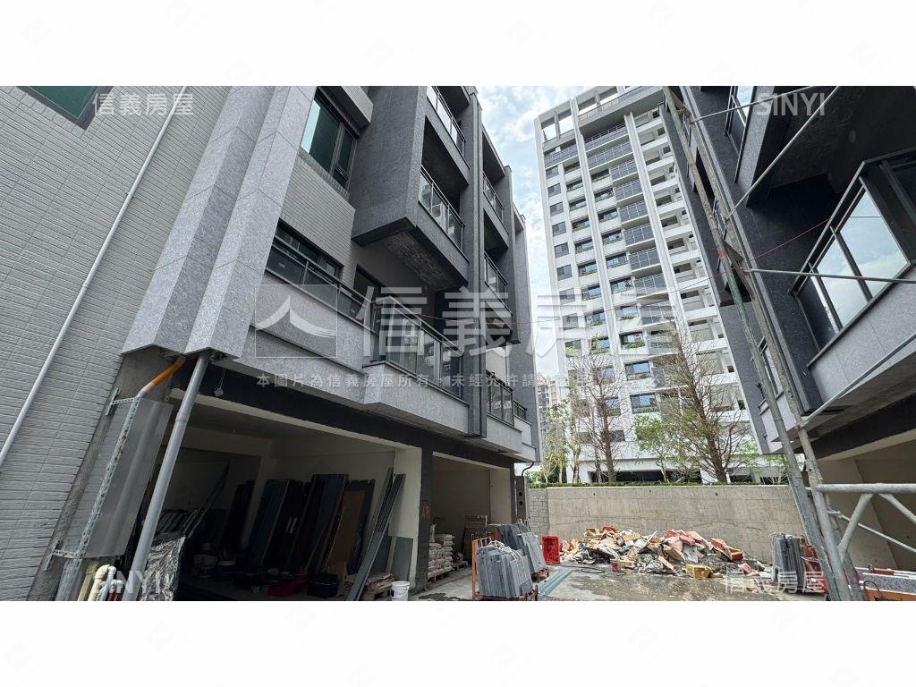 １２單豪華別墅即將落成房屋室內格局與周邊環境