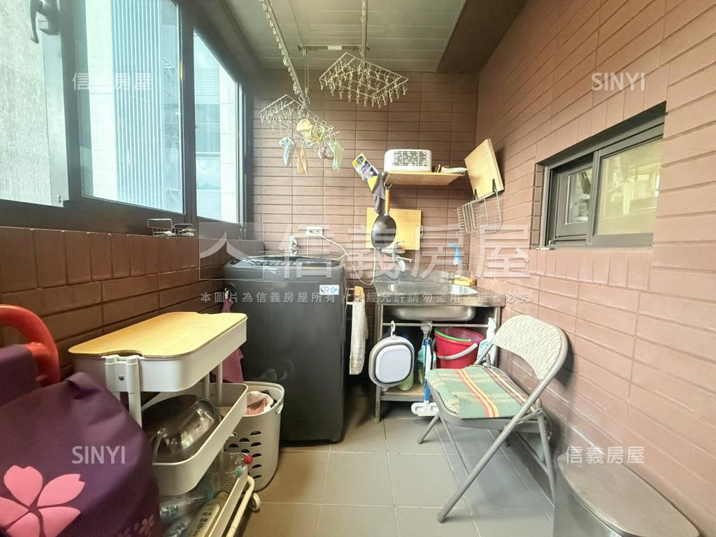 【精選】奇岩可居兩房車位房屋室內格局與周邊環境