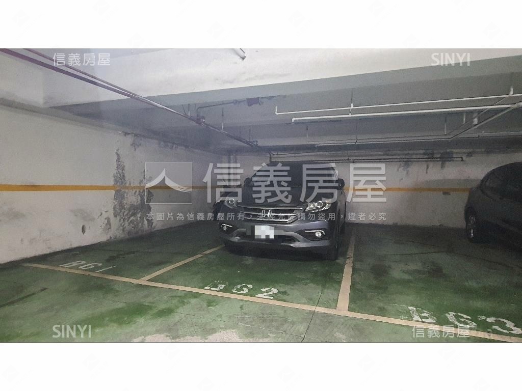 甲山林車位房屋室內格局與周邊環境