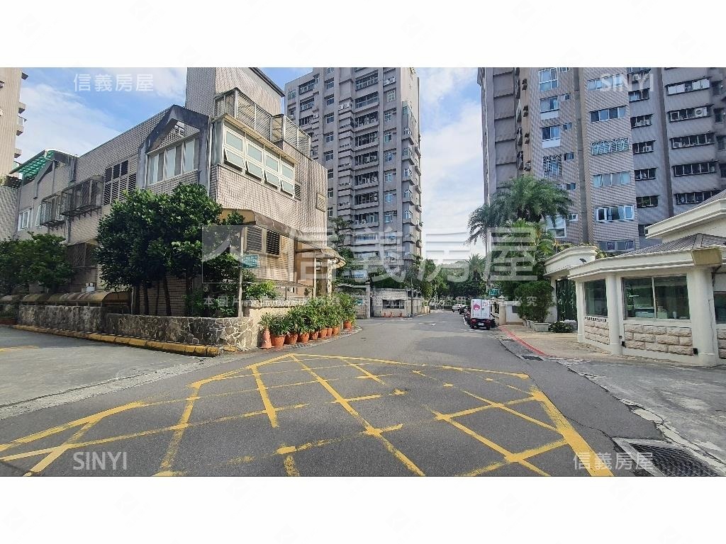 甲山林車位房屋室內格局與周邊環境