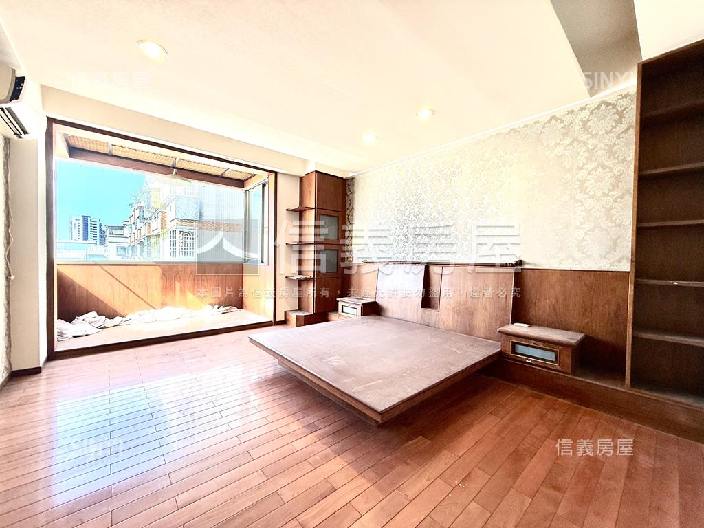 仁雄商圈雙車邊間美墅房屋室內格局與周邊環境