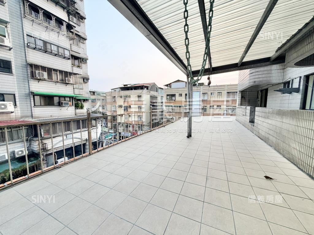 國泰皇家露臺邊間大空間房屋室內格局與周邊環境