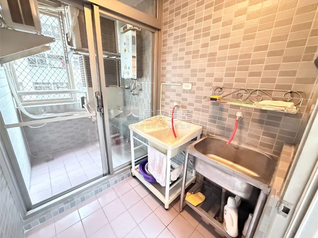 專任糖安居四房平車房屋室內格局與周邊環境