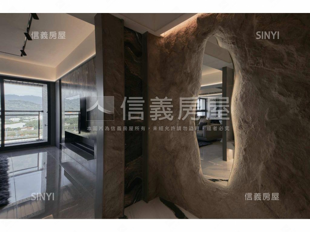 先看達麗居山高樓裝潢戶房屋室內格局與周邊環境