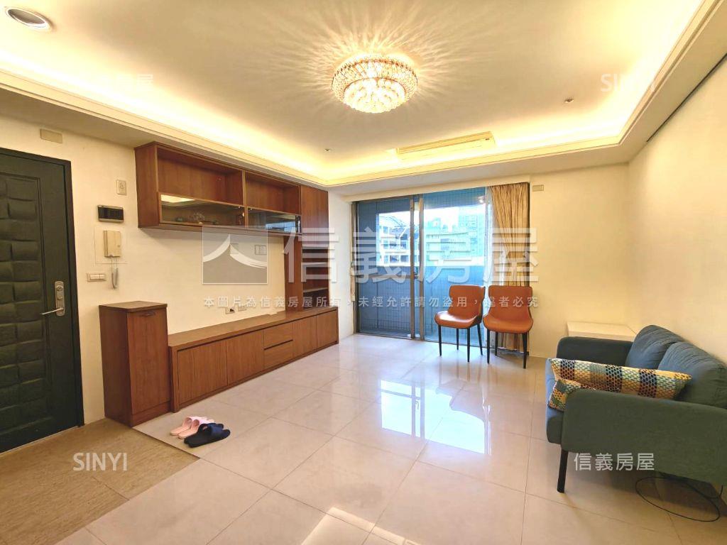 唐寧街美麗三房雙車位房屋室內格局與周邊環境