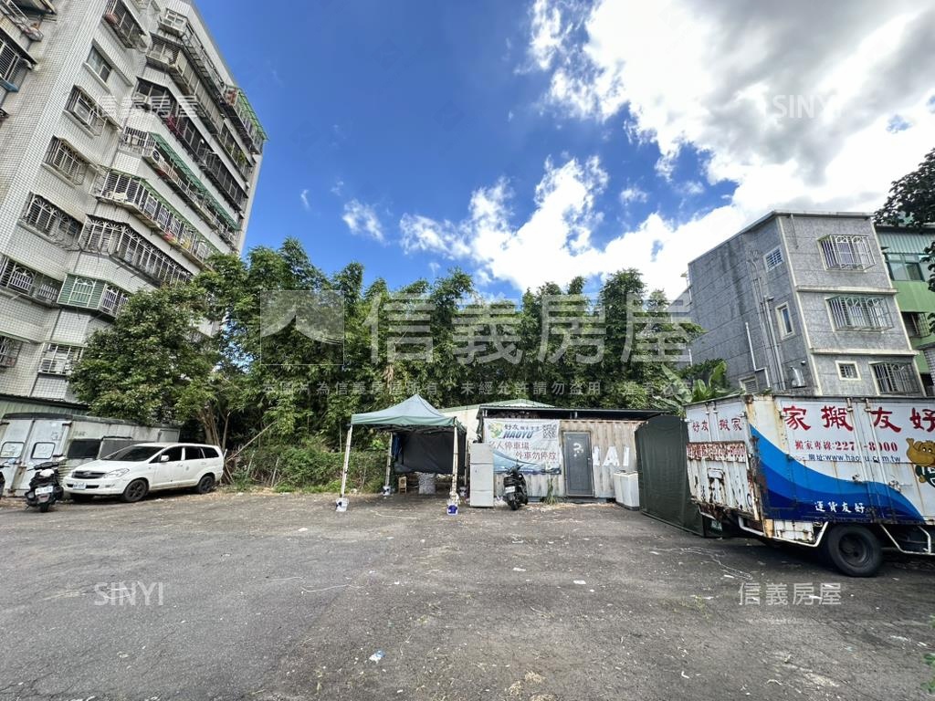 土城明德路稀有臨路土地房屋室內格局與周邊環境
