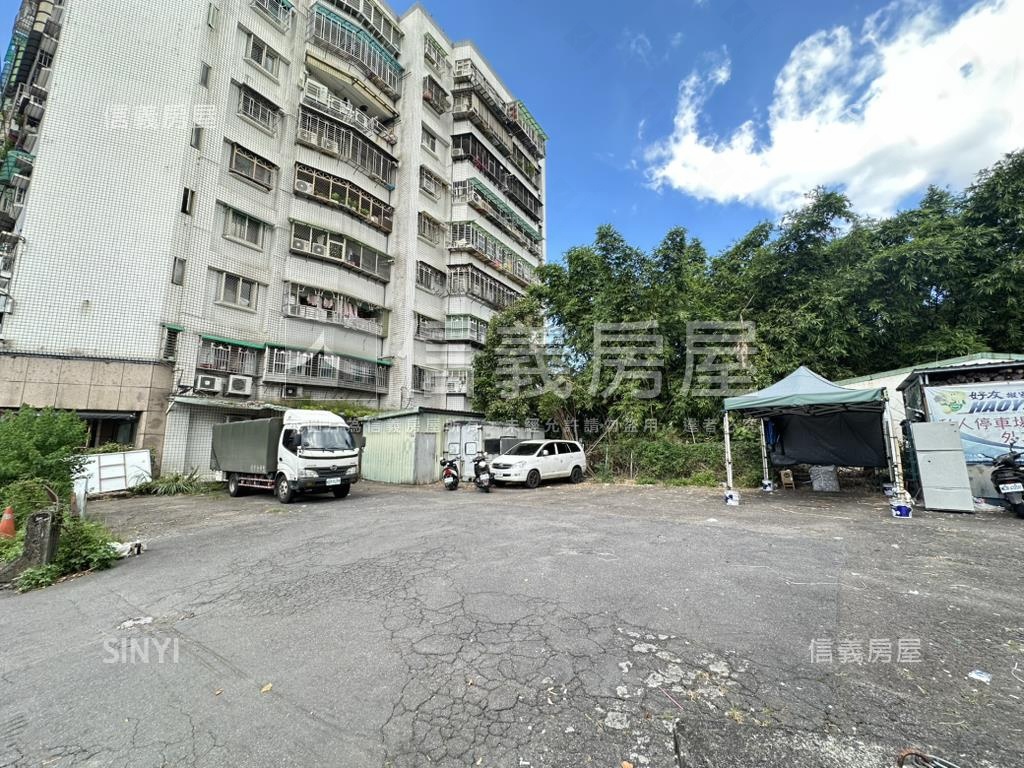 土城明德路稀有臨路土地房屋室內格局與周邊環境