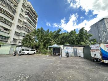 土城明德路稀有臨路土地