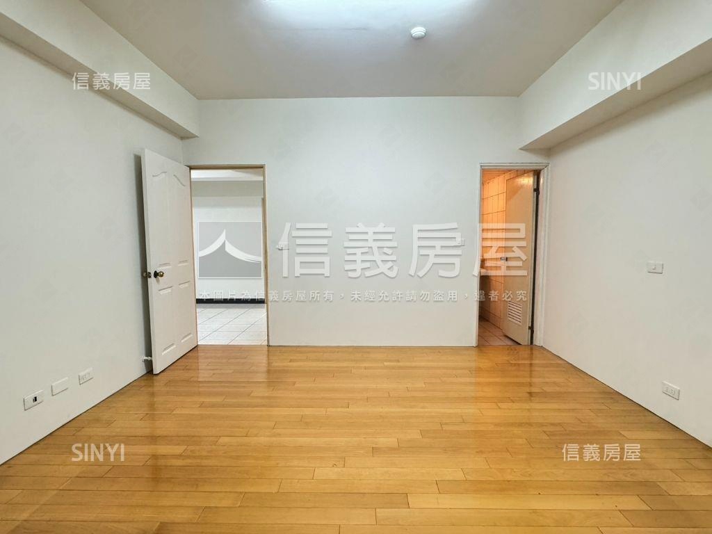降價！公益路旁三房附車位房屋室內格局與周邊環境