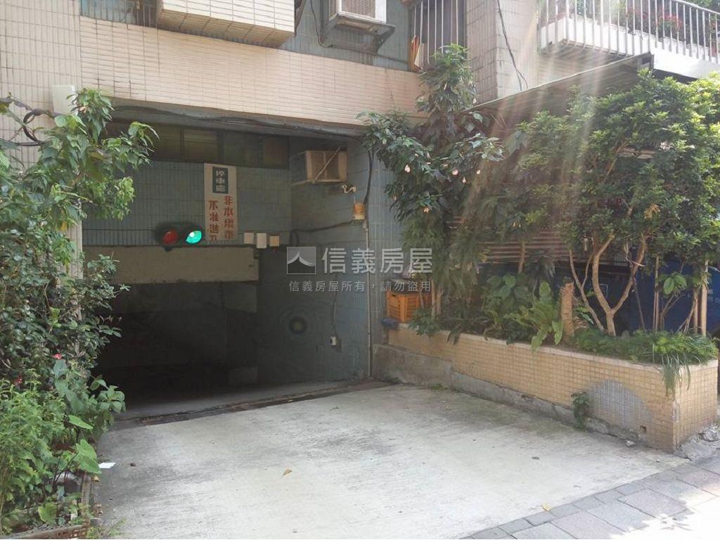 稀有坡平大空間店辦房屋室內格局與周邊環境