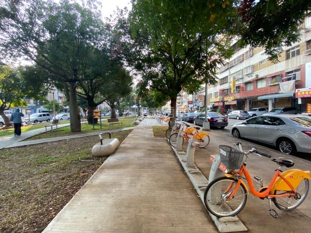 北區現況前後陽台大三房房屋室內格局與周邊環境