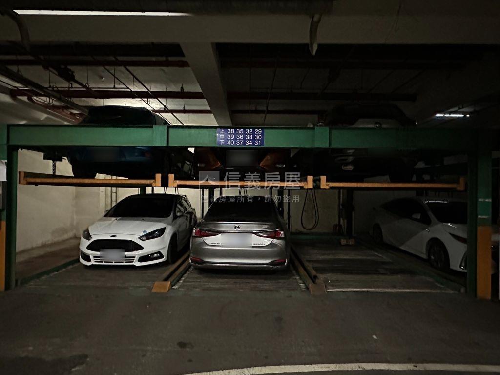 萬世ＯＫ獨立產權Ｂ３車位房屋室內格局與周邊環境