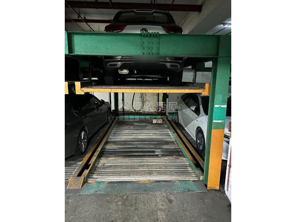 萬世ＯＫ獨立產權Ｂ３車位房屋室內格局與周邊環境
