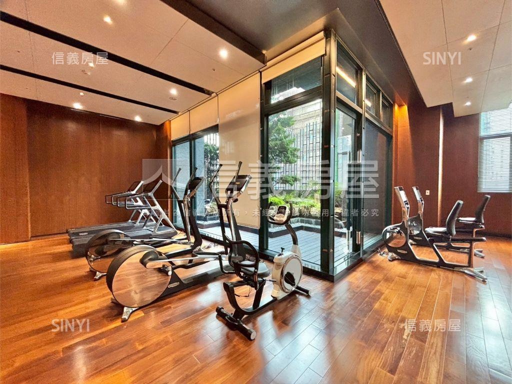 京城帝王雙車位房屋室內格局與周邊環境