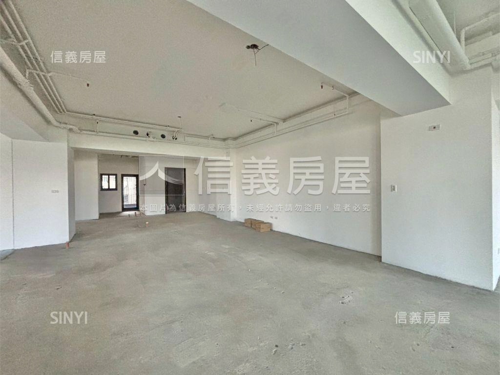 京城帝王雙車位房屋室內格局與周邊環境