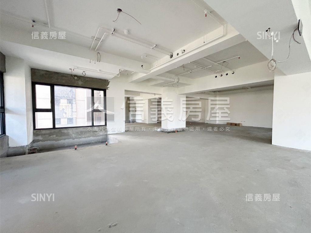 京城帝王雙車位房屋室內格局與周邊環境