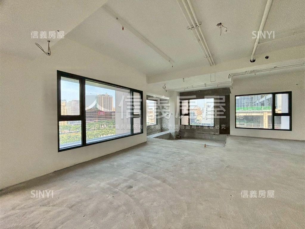 京城帝王雙車位房屋室內格局與周邊環境