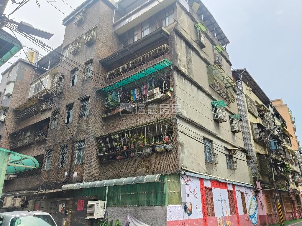 七堵分局旁邊間四房房屋室內格局與周邊環境