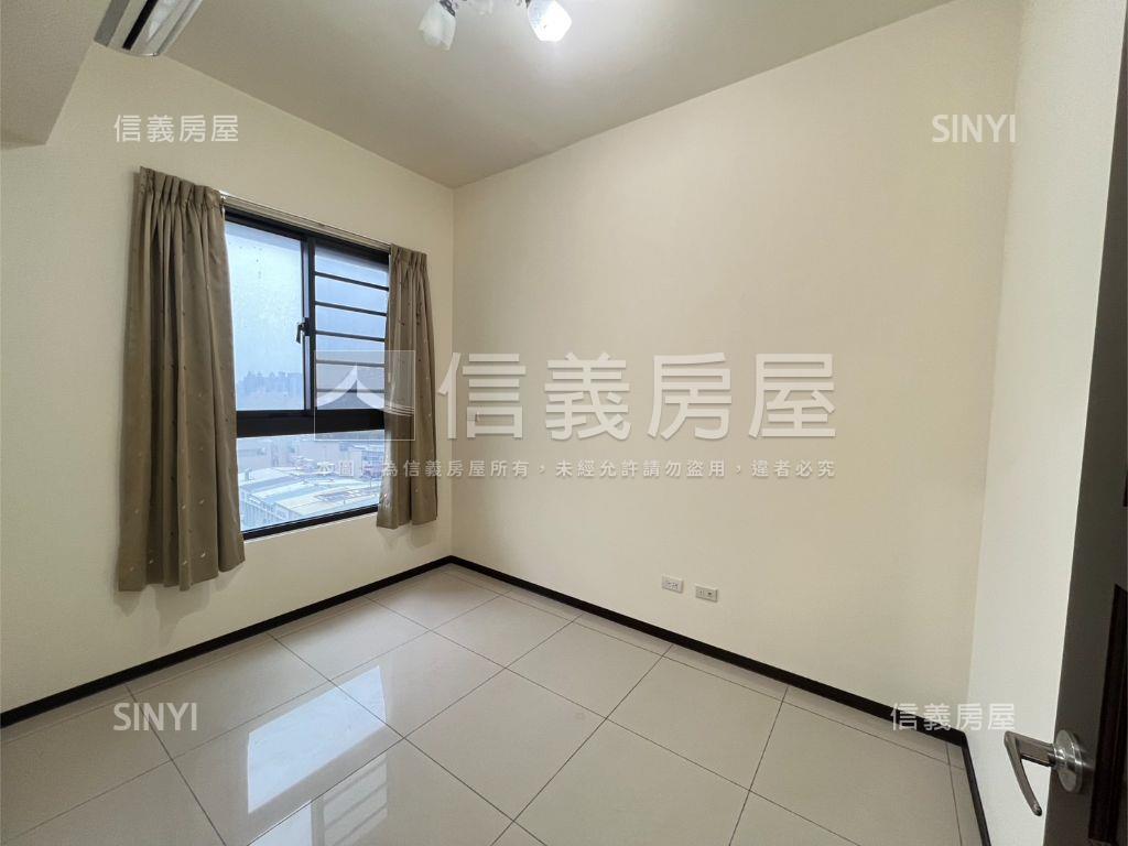 稀有！文隱大三房車位房屋室內格局與周邊環境