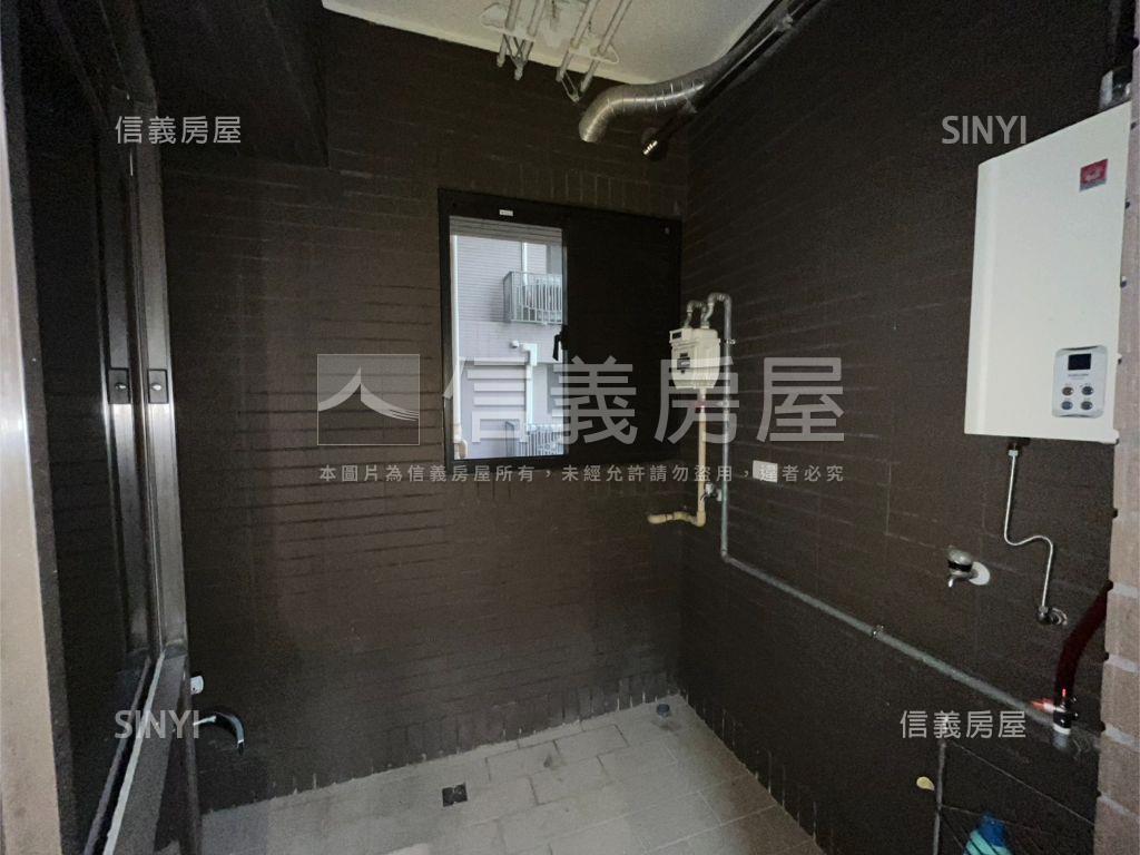 稀有！文隱大三房車位房屋室內格局與周邊環境