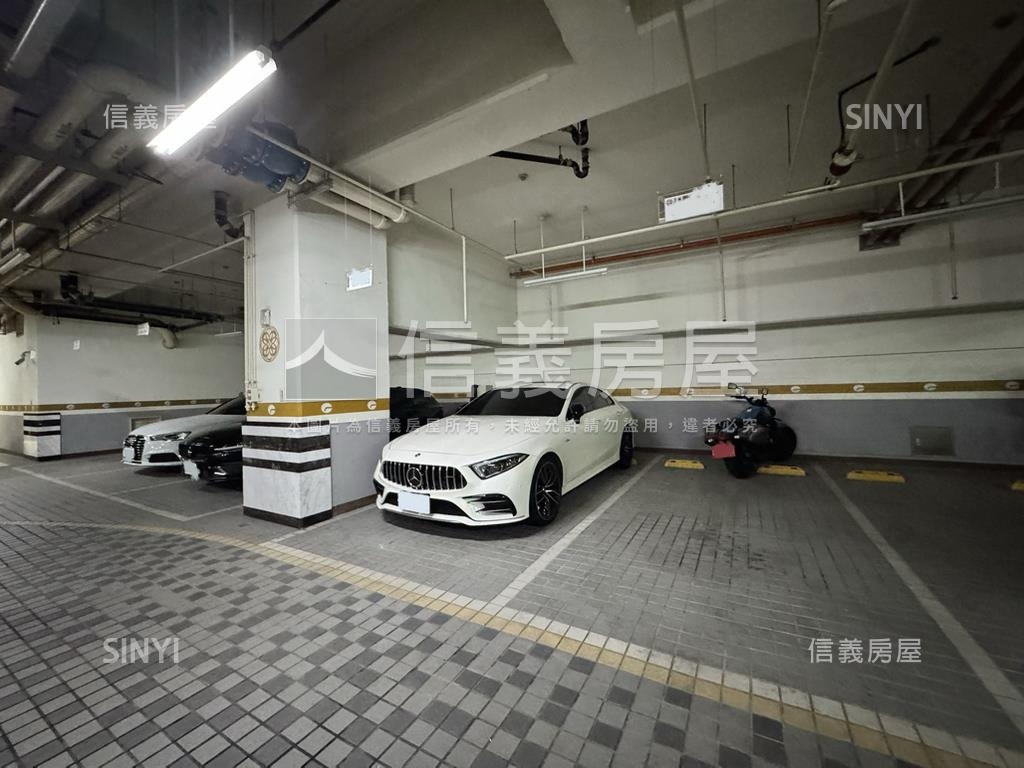 米蘭公園質感景觀雙車位房屋室內格局與周邊環境