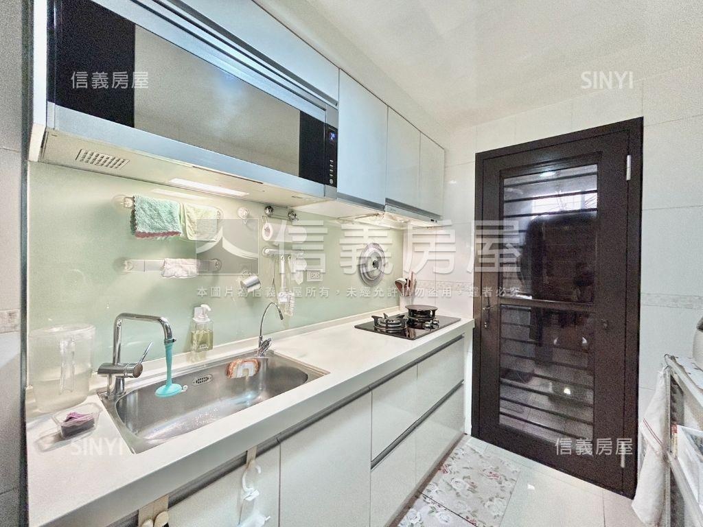 高鐵區｜原美館優質大三房房屋室內格局與周邊環境