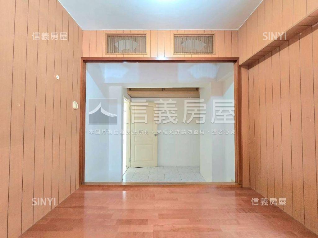三面採光｜典雅｜大３房房屋室內格局與周邊環境