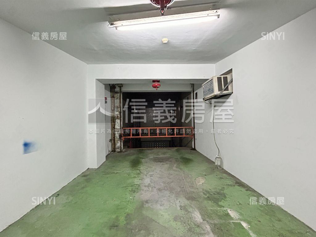 捷運商三鋼骨辦公有車位房屋室內格局與周邊環境