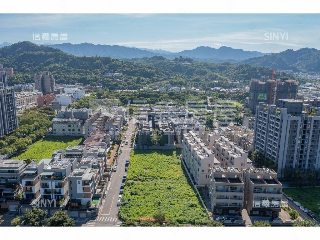 北屯面河岸大面寬黃金角地房屋室內格局與周邊環境