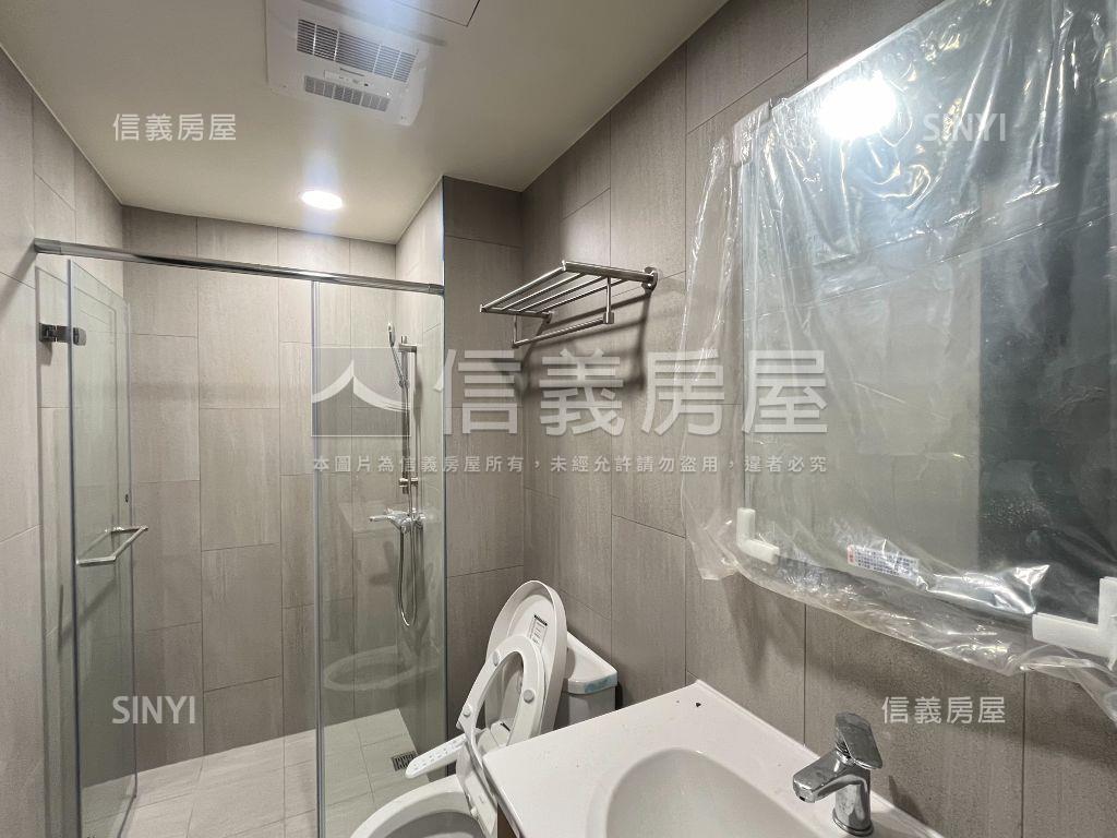 泳池景觀３房平車位房屋室內格局與周邊環境